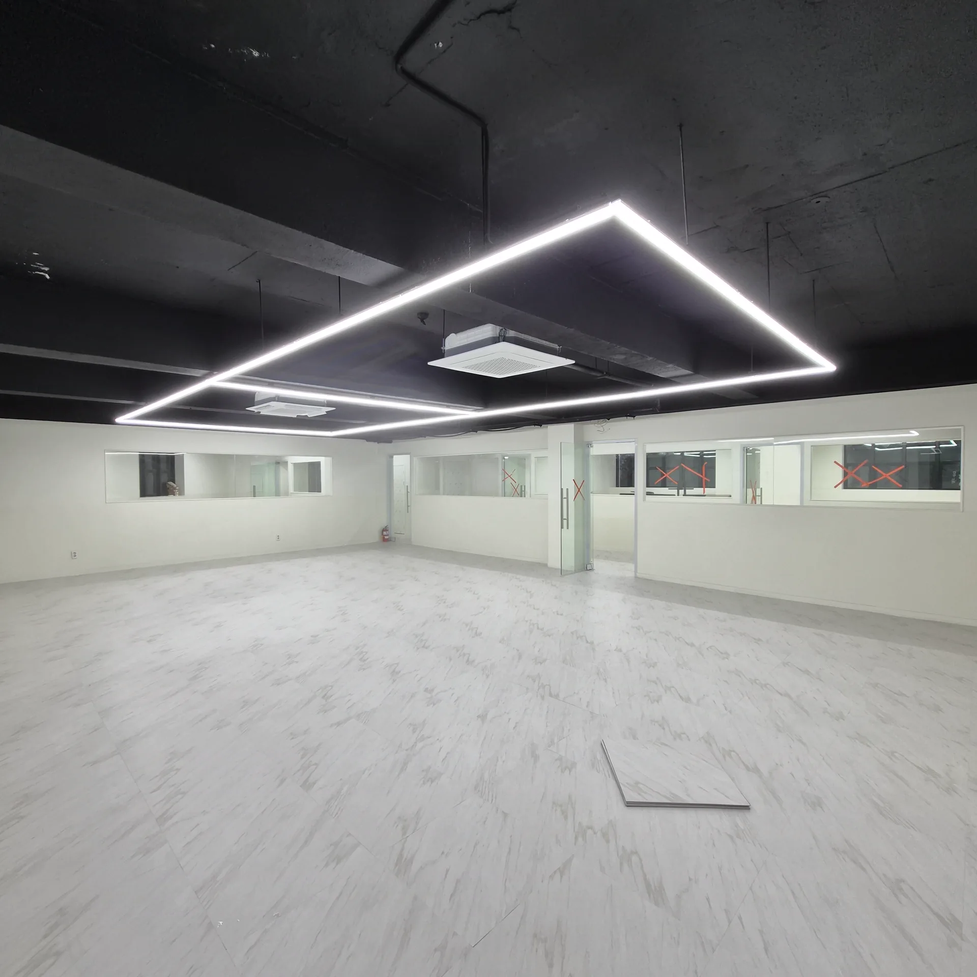사무실 인테리어 완공 LED 조명